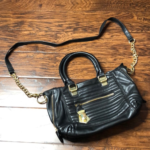 Steve Madden Handbags - Black Steve Madden handbag purse